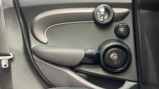 MINI Hatchback 1.5 Cooper Exclusive 5dr Auto [Comfort/Nav Pack] Petrol Hatchback